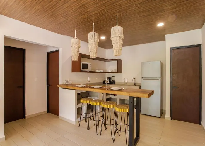 Macondo Aparthotel 4*