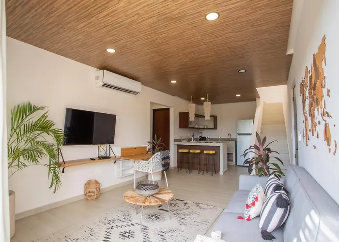 Macondo Aparthotel 4*