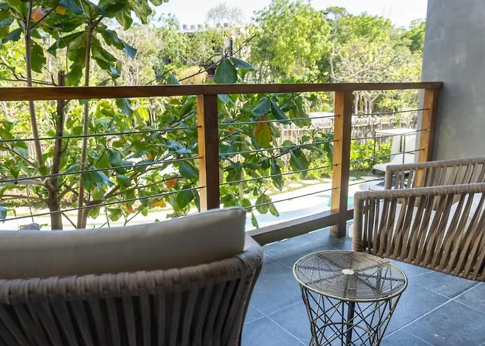 Aparthotel Macondo 4*