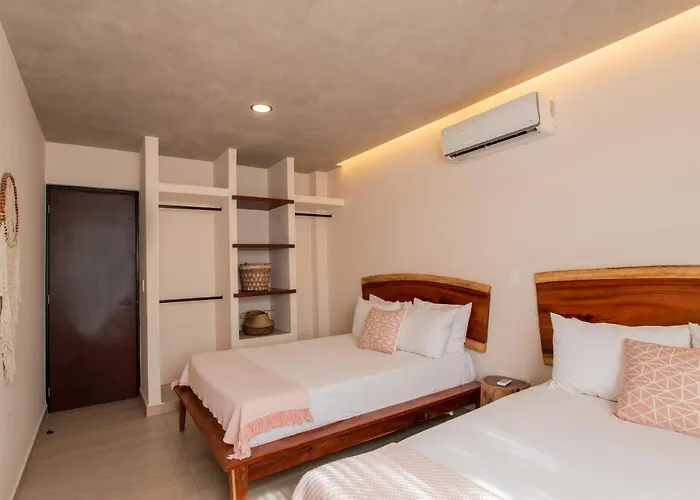 Aparthotel Macondo 4*