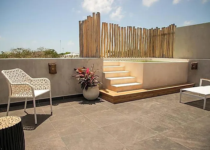 Aparthotel Macondo 4*